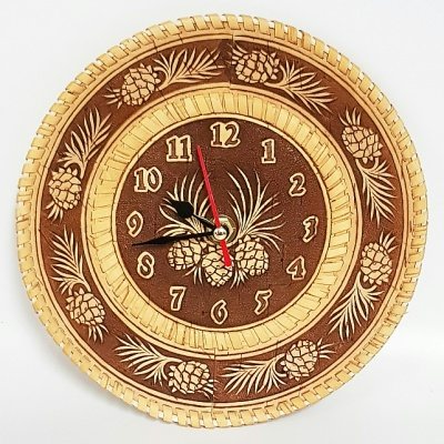 Сувенир  Часы Шишки 18х18 береста  Tomgrad